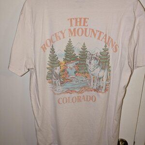 The Rocky Mountains Hollister Co. Unisex Cream T-shirt